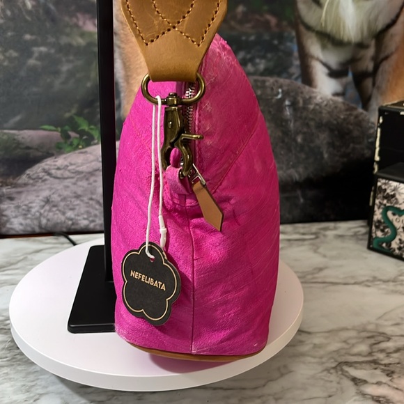 Hermès Vintage PINK Silk Clutch Crossbody Bag. RUBBING ON SILK ALONG THE ZIPPER - Picture 7 of 16